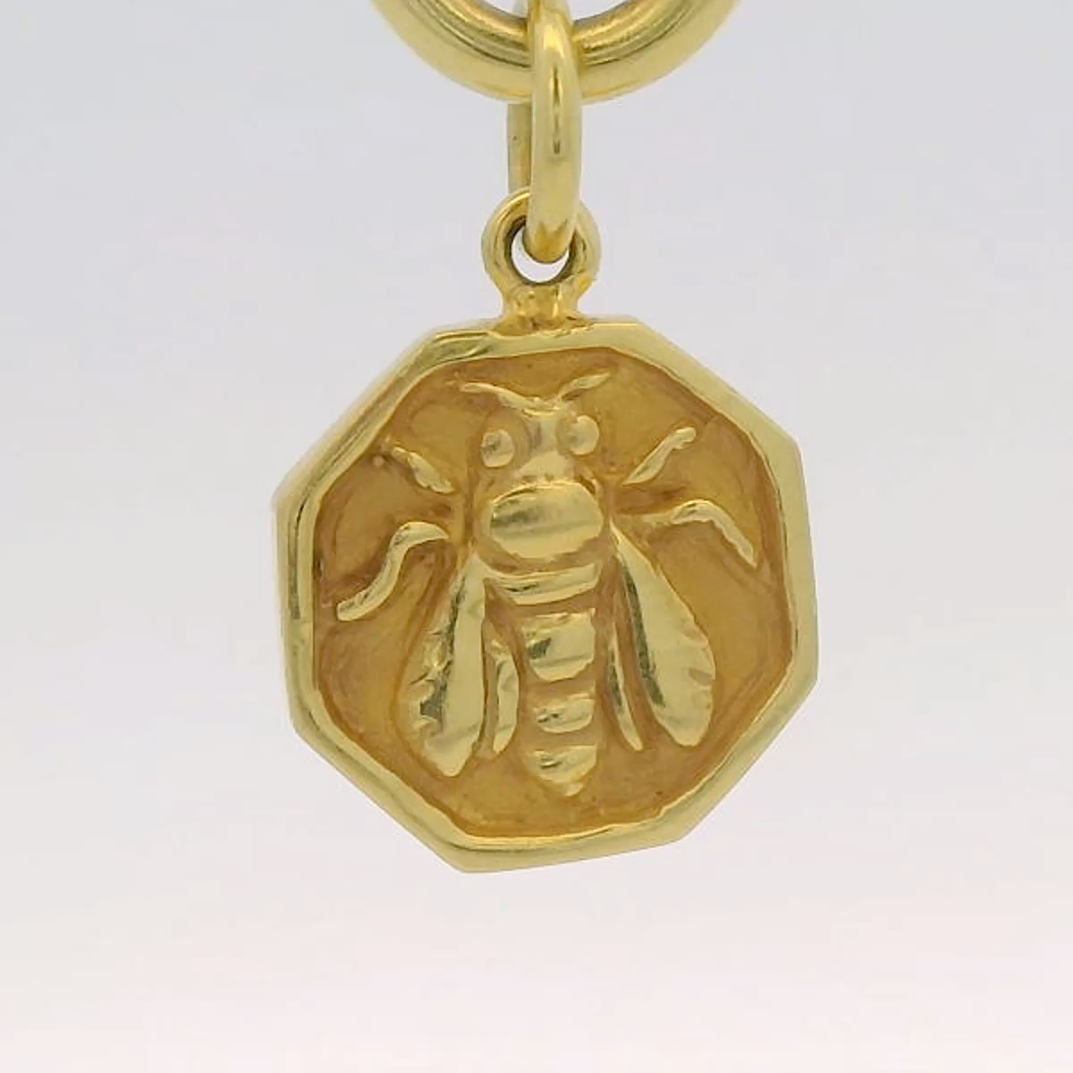 Mazza 14kt Gold Bee Pendant
