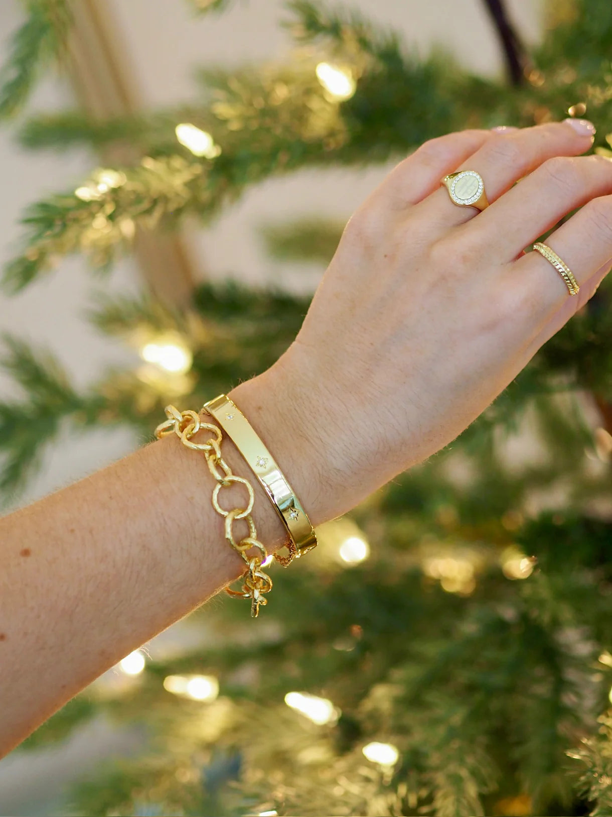 Goldbug Star Set Bangle