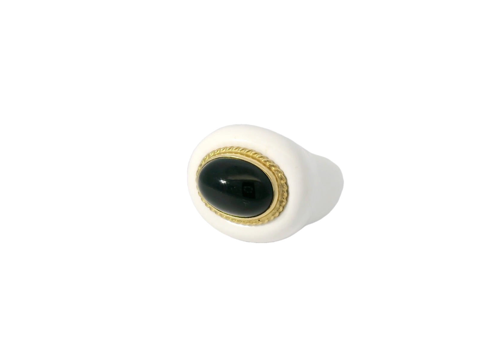 14kt Black Onyx and White Agate Ring