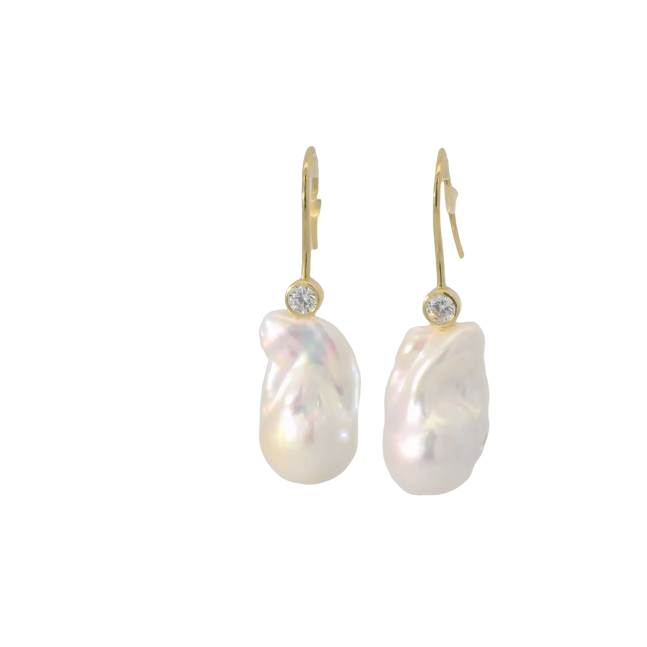 NATNAT Lumiere White Baroque Pearl Earrings