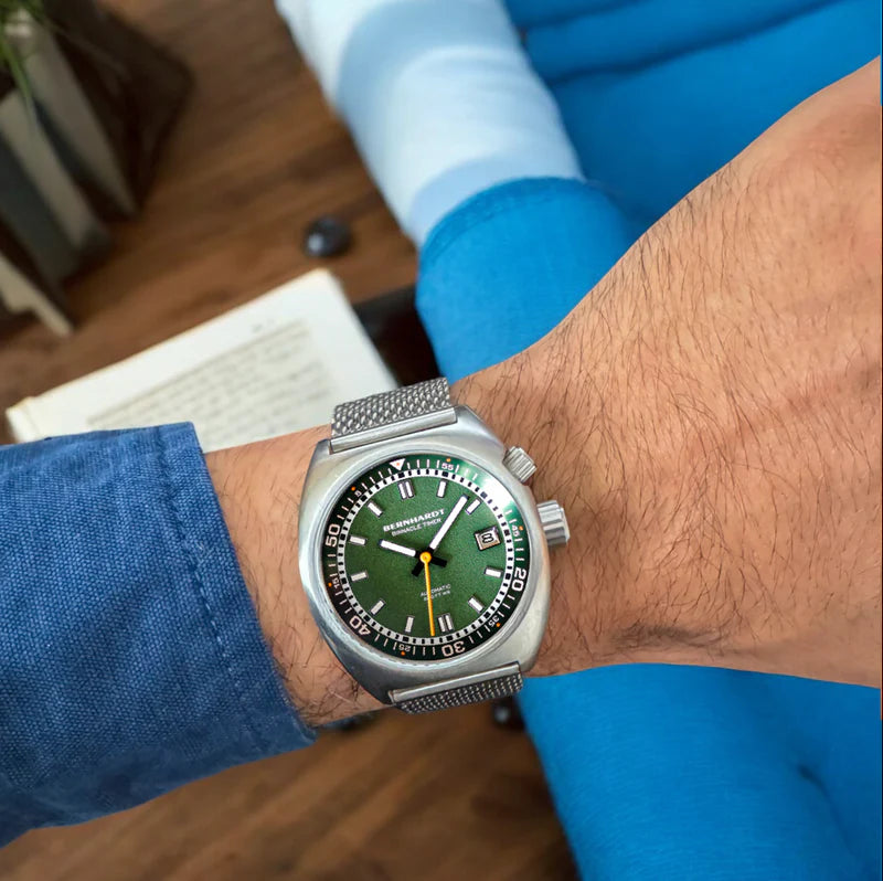 Binnacle Timer-Burgee Green