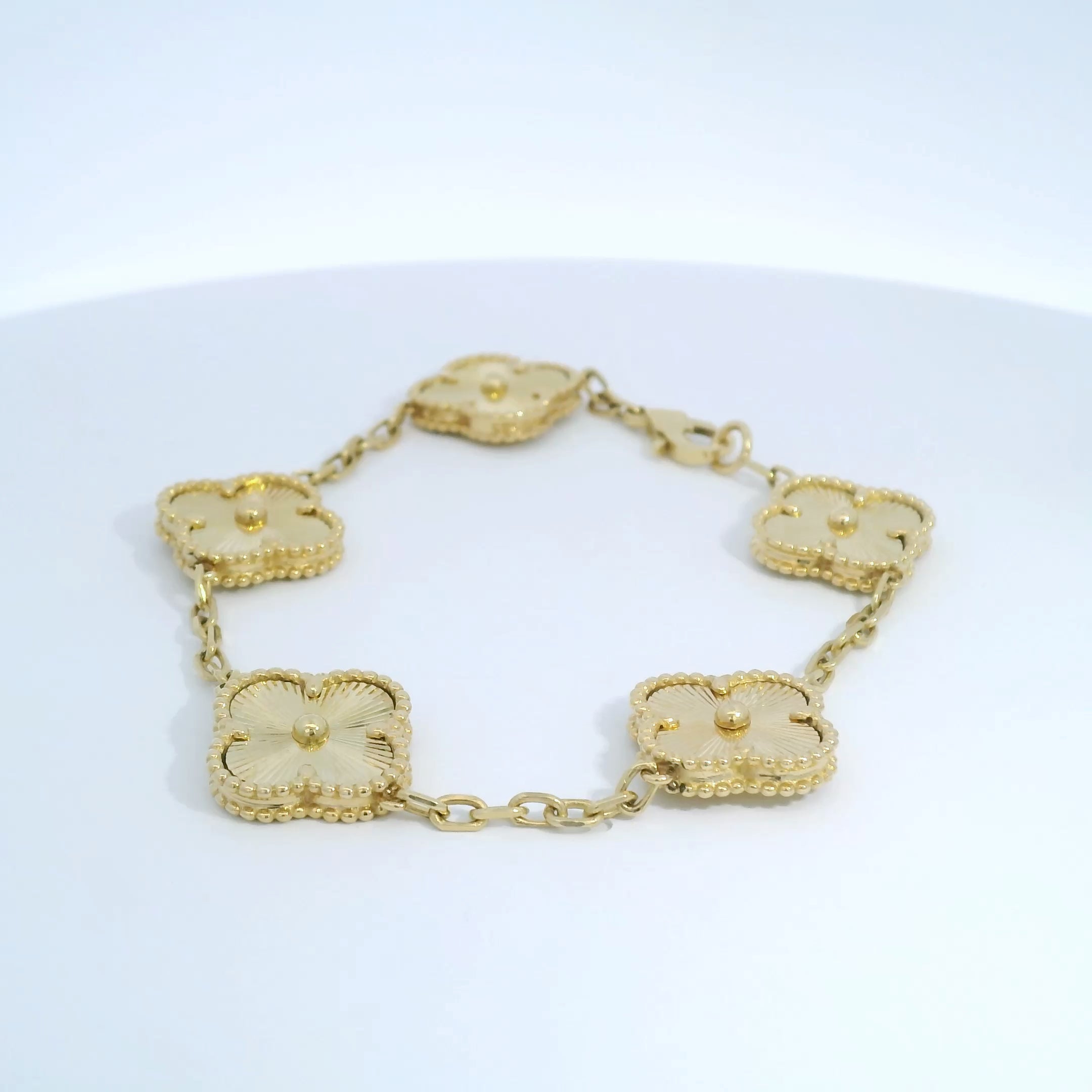 14kt Yellow Gold Clover Chain Bracelet