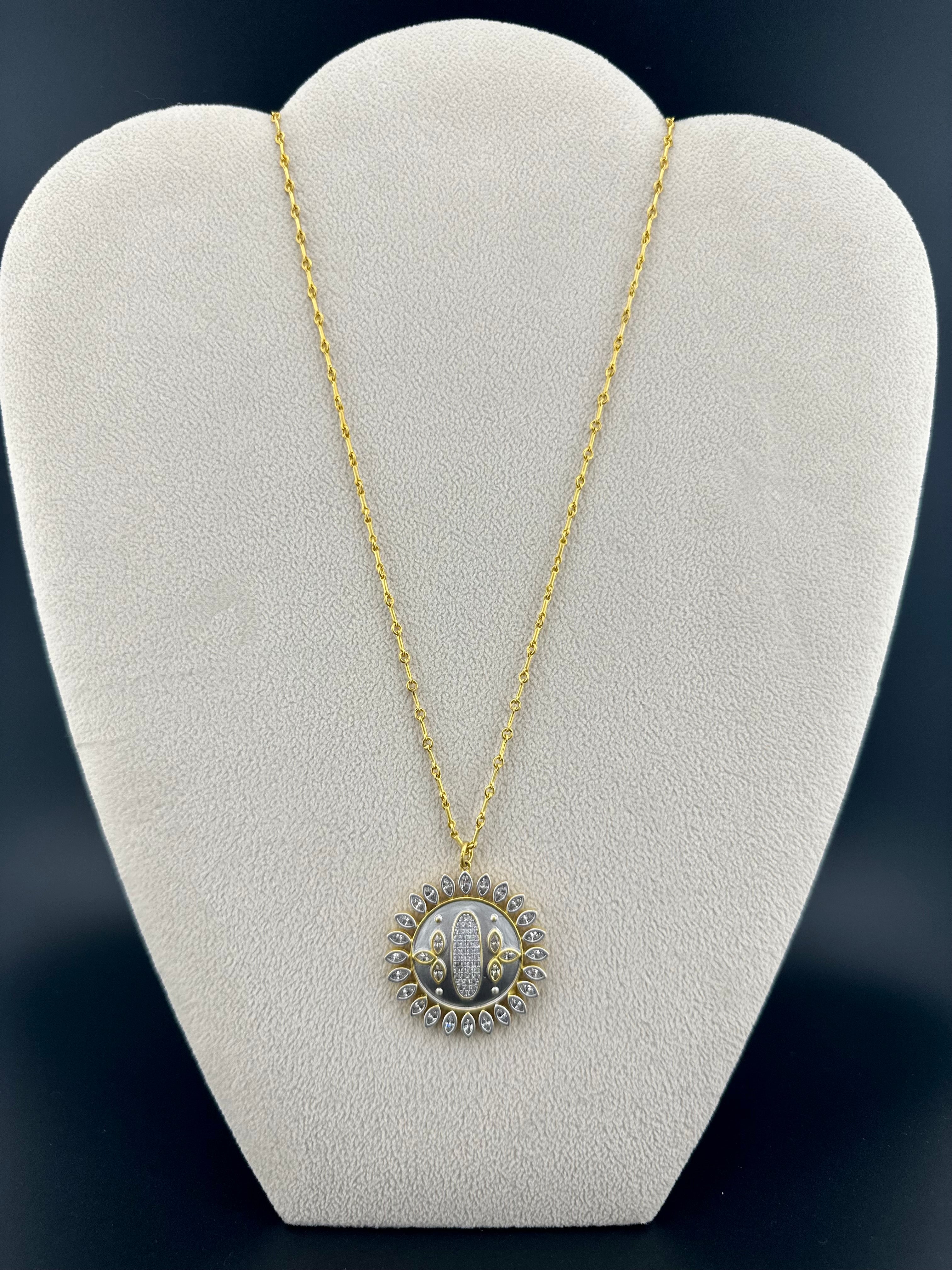 Fleur Bloom Starburst Disc Necklace