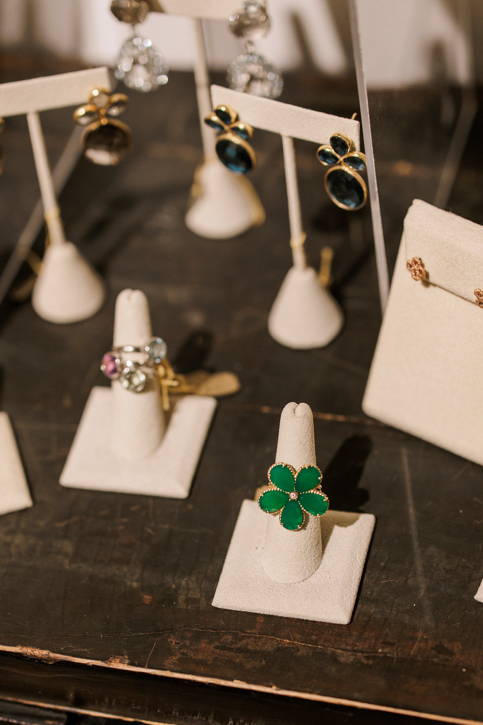 Diamond and Green Onyx Flower Ring